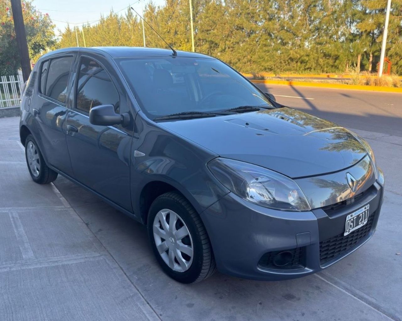 Renault Sandero Usado en Mendoza, deRuedas