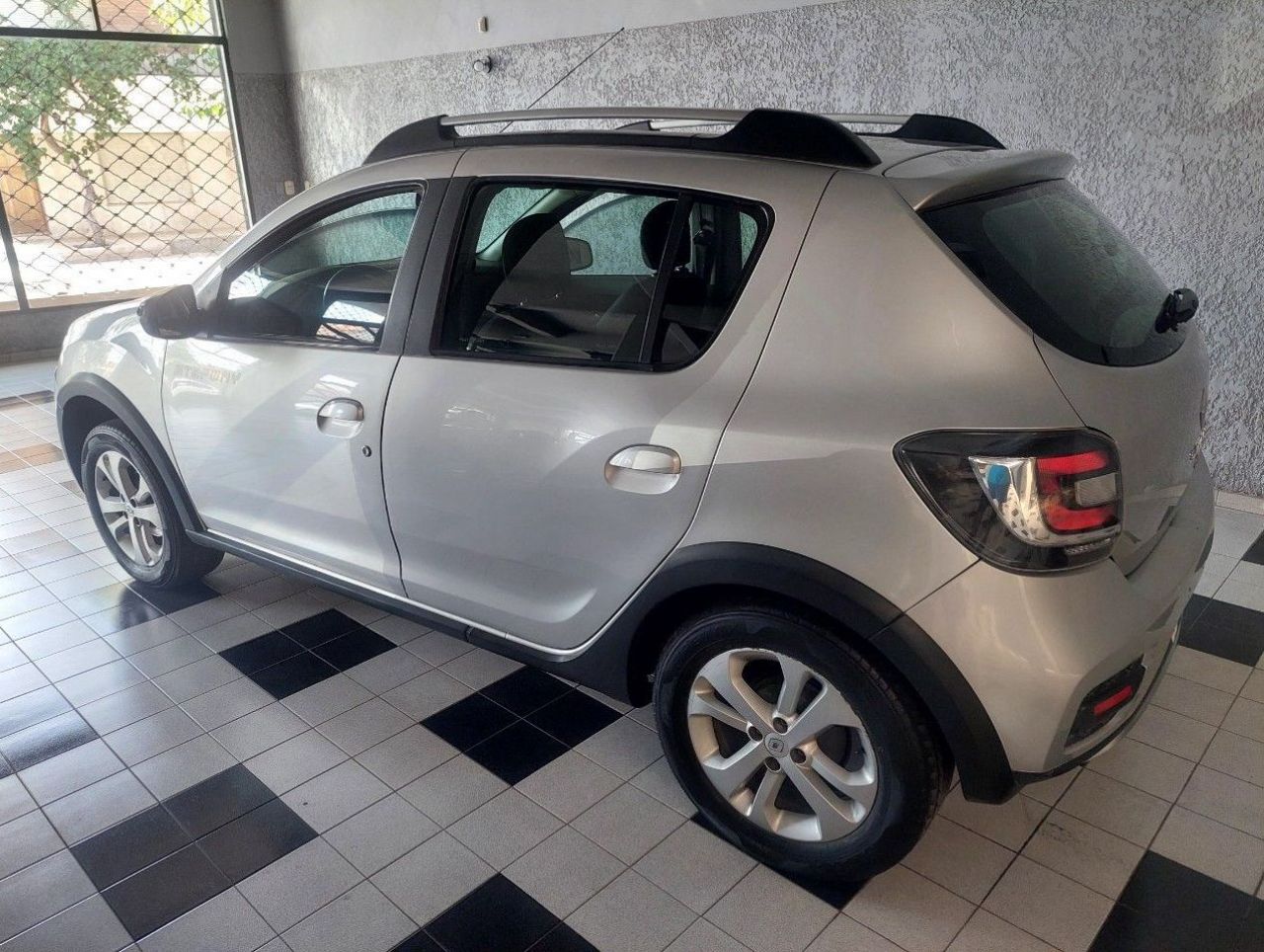 Renault Sandero Usado en Mendoza, deRuedas