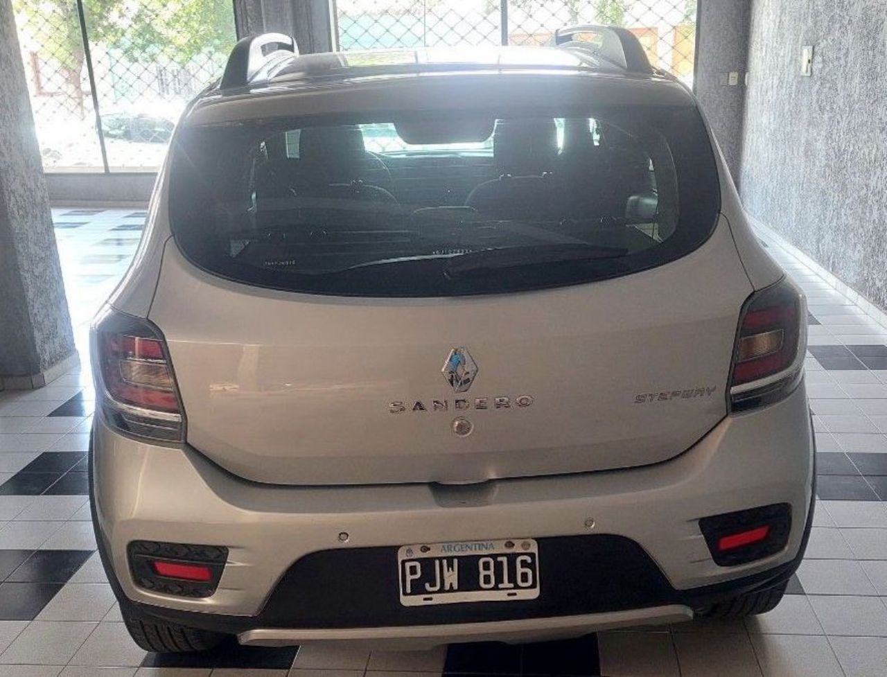 Renault Sandero Usado en Mendoza, deRuedas