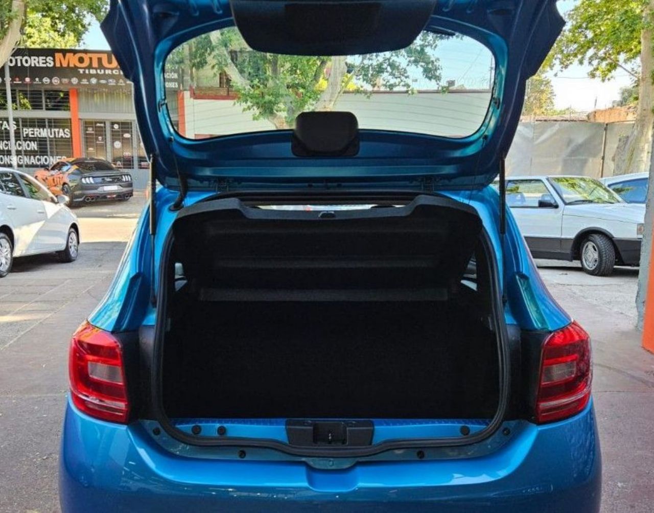 Renault Sandero Usado Financiado en Mendoza, deRuedas