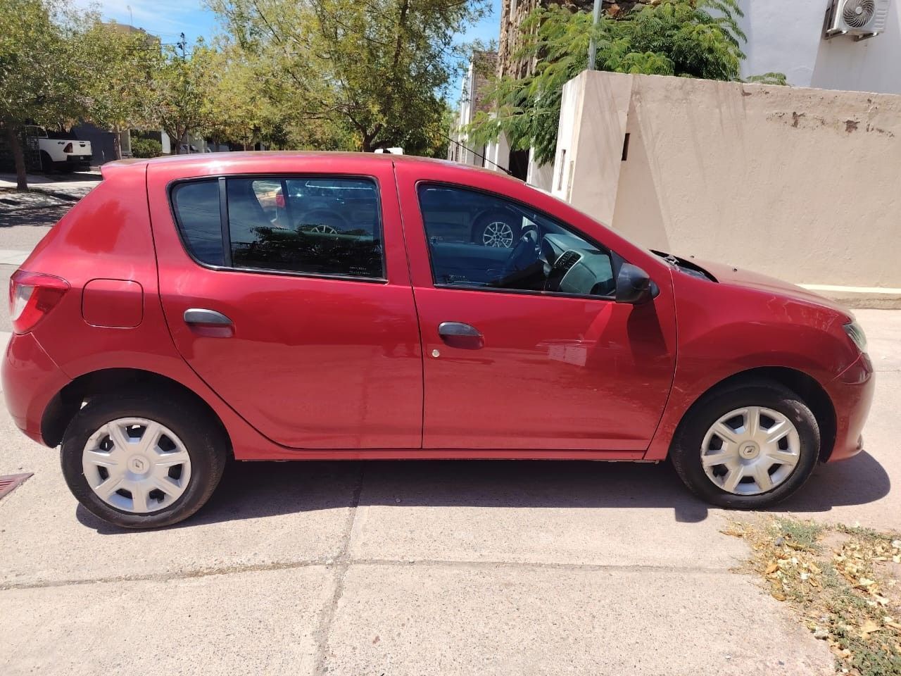 Renault Sandero Usado en Mendoza, deRuedas