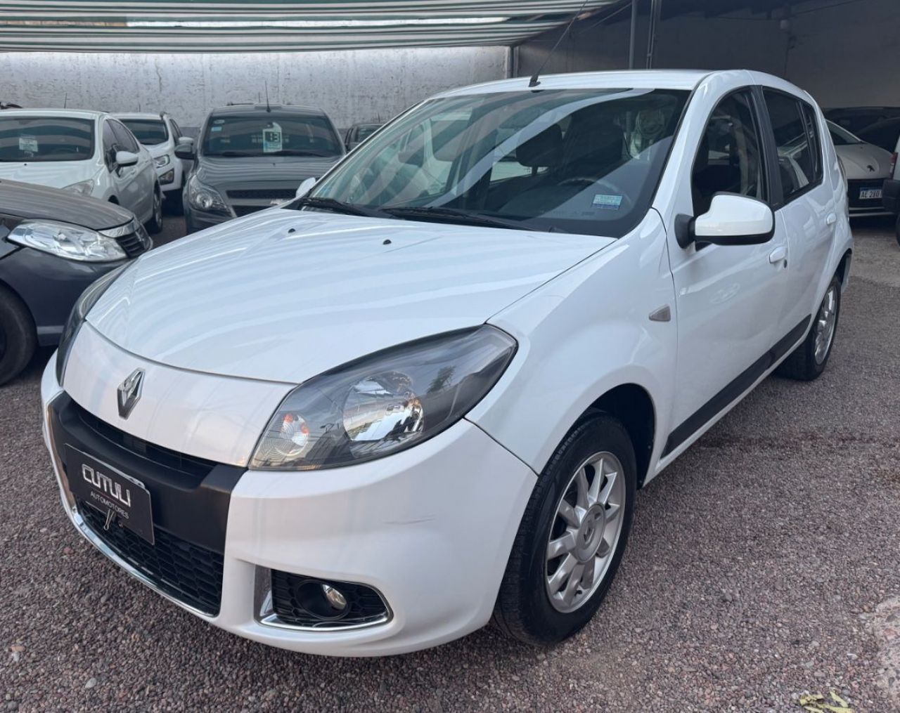 Renault Sandero Usado Financiado en Mendoza, deRuedas