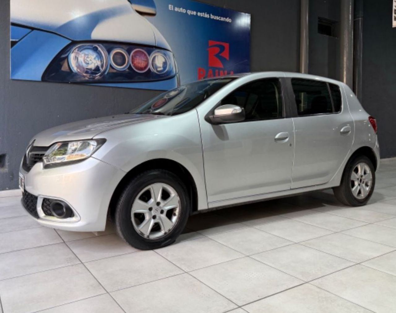 Renault Sandero Usado Financiado en Mendoza, deRuedas