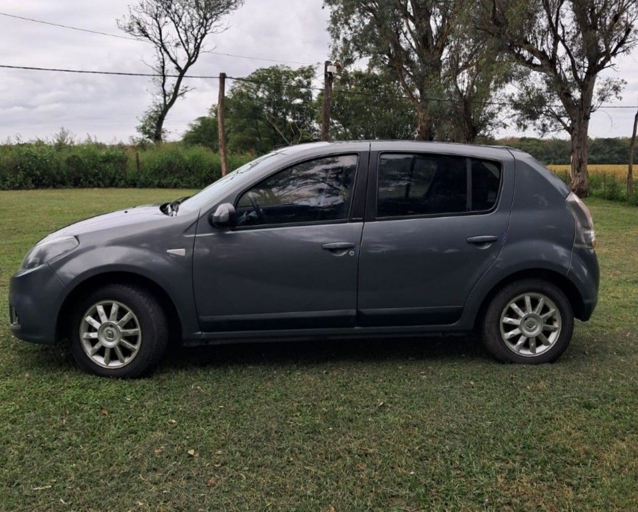 Renault Sandero Usado en Córdoba, deRuedas
