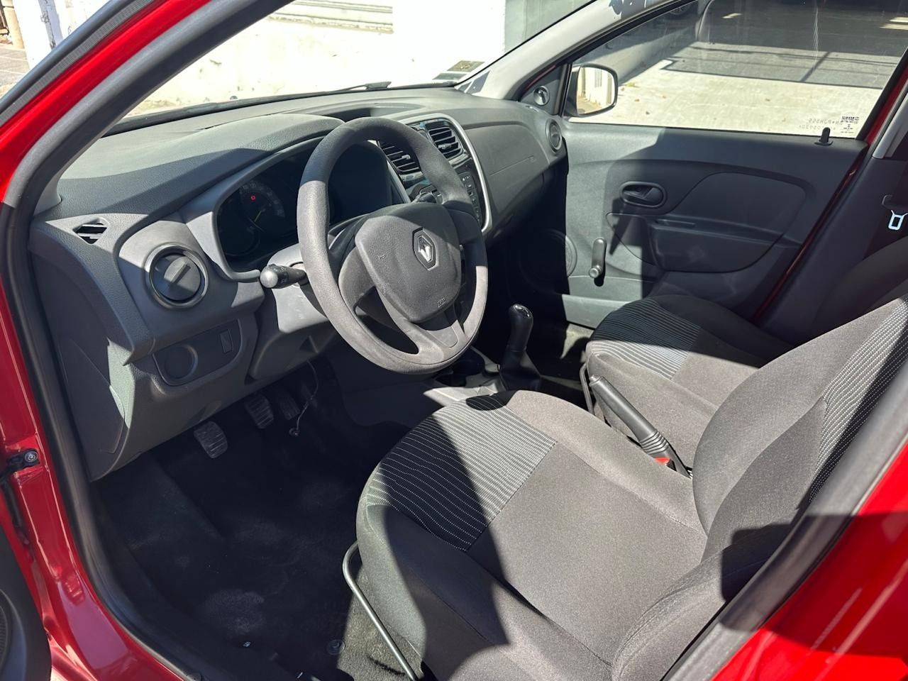 Renault Sandero Usado en Córdoba, deRuedas