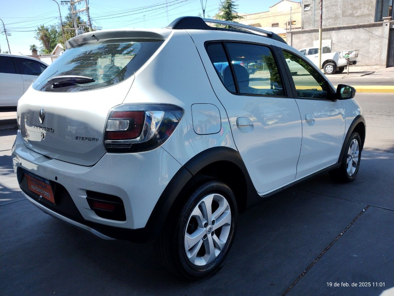 Renault Sandero Usado Financiado en Mendoza, deRuedas