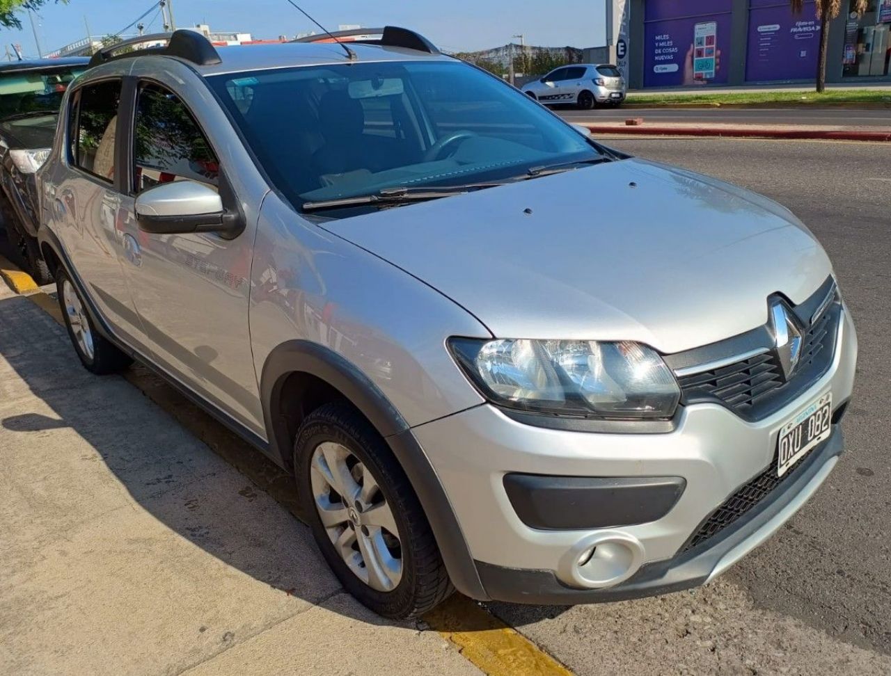 Renault Sandero Usado Financiado en Córdoba, deRuedas