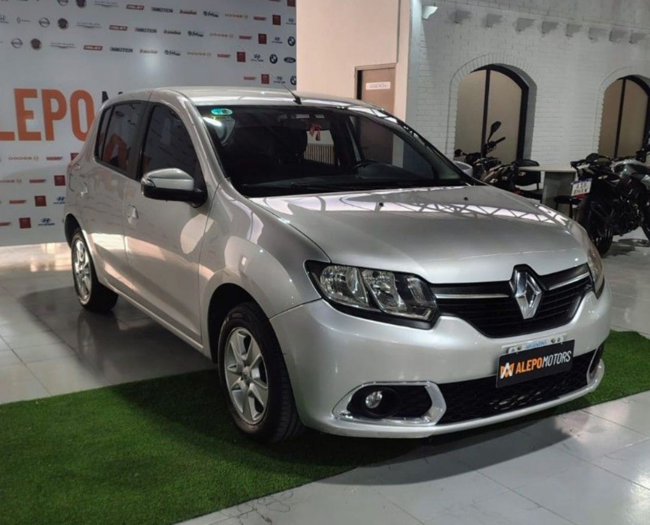 Renault Sandero Usado Financiado en Mendoza, deRuedas