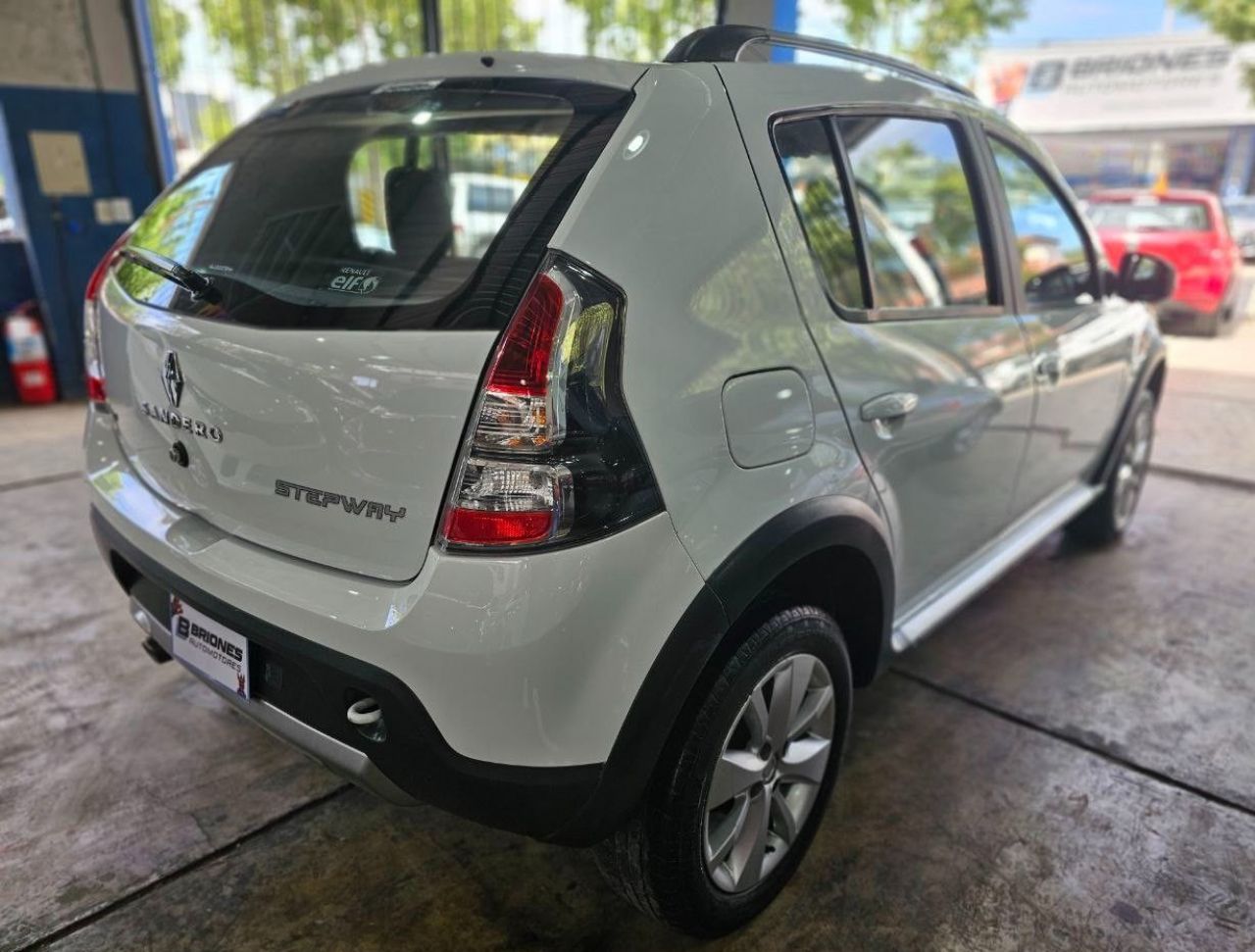 Renault Sandero Usado en Mendoza, deRuedas