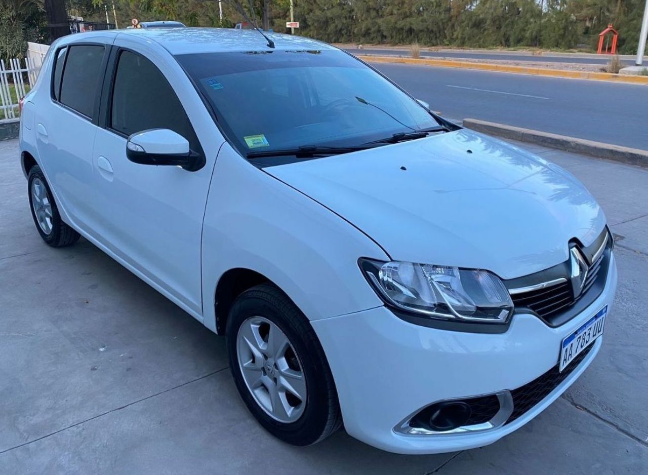 Renault Sandero Usado en Mendoza, deRuedas