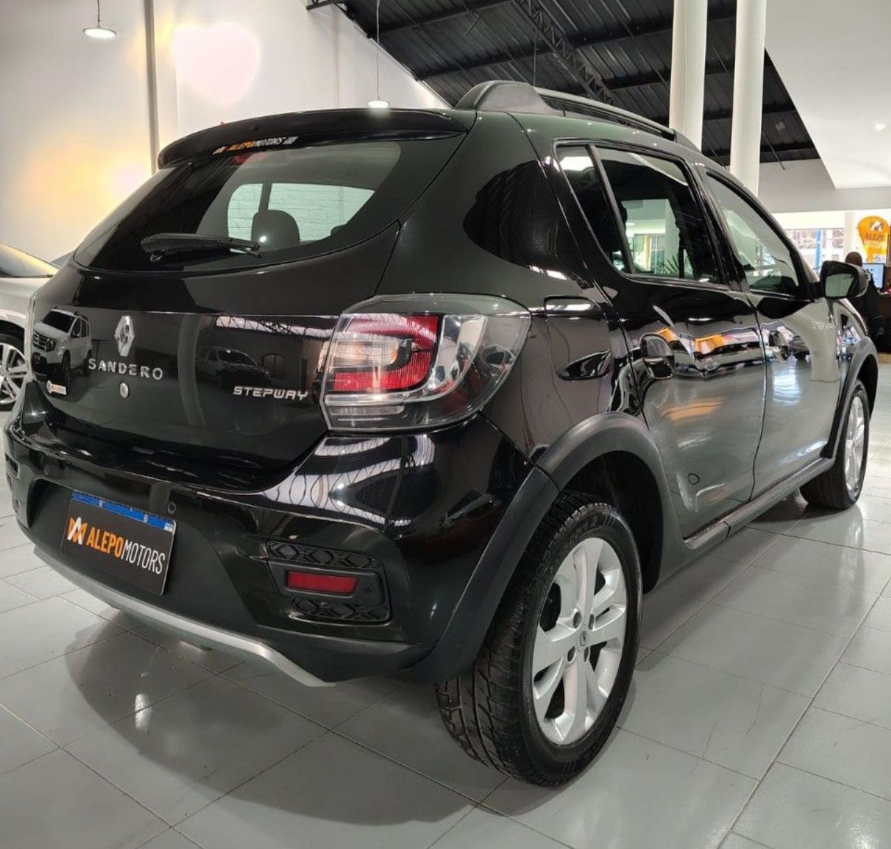 Renault Sandero Usado en Mendoza, deRuedas