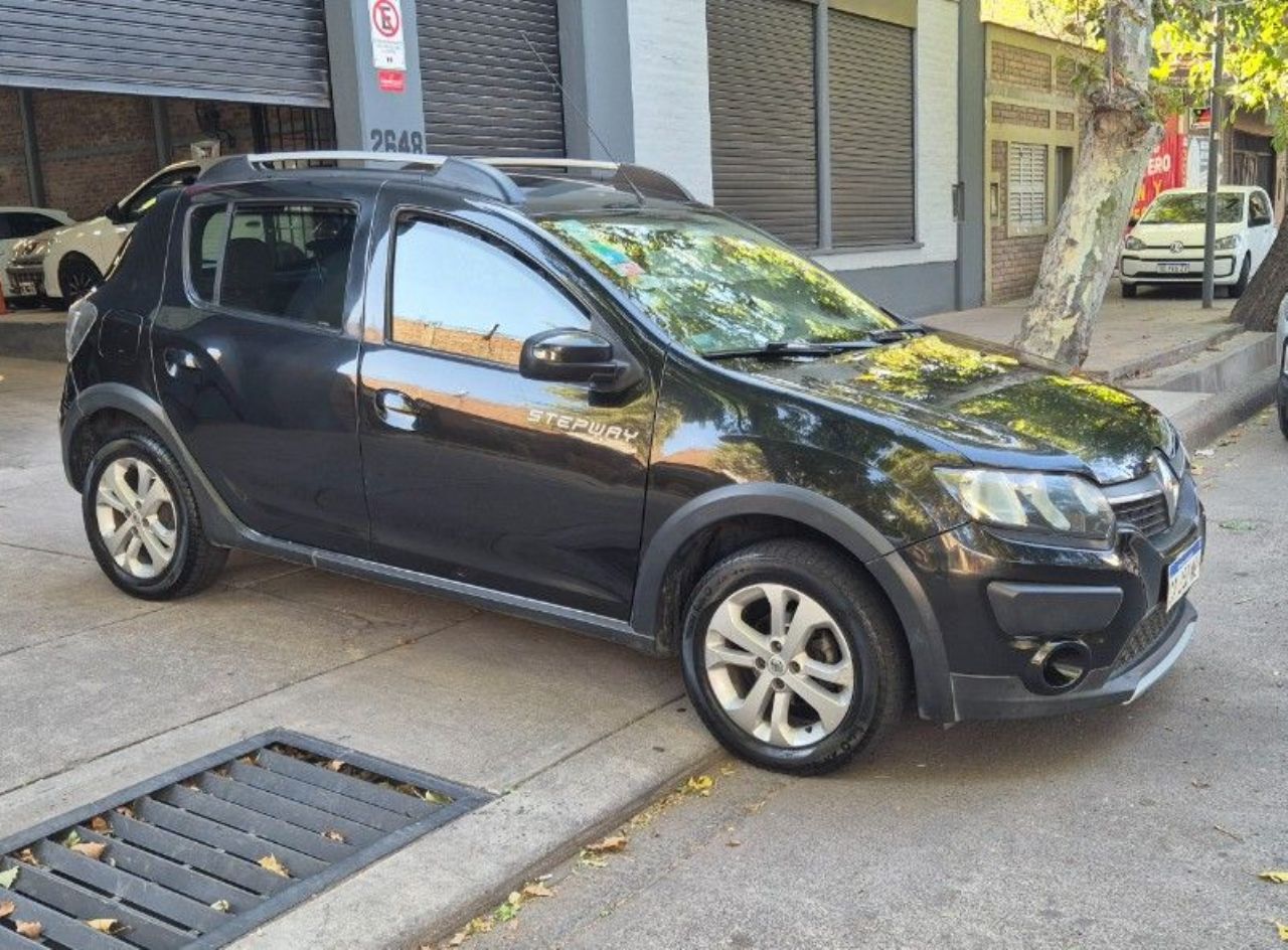Renault Sandero Usado Financiado en Mendoza, deRuedas