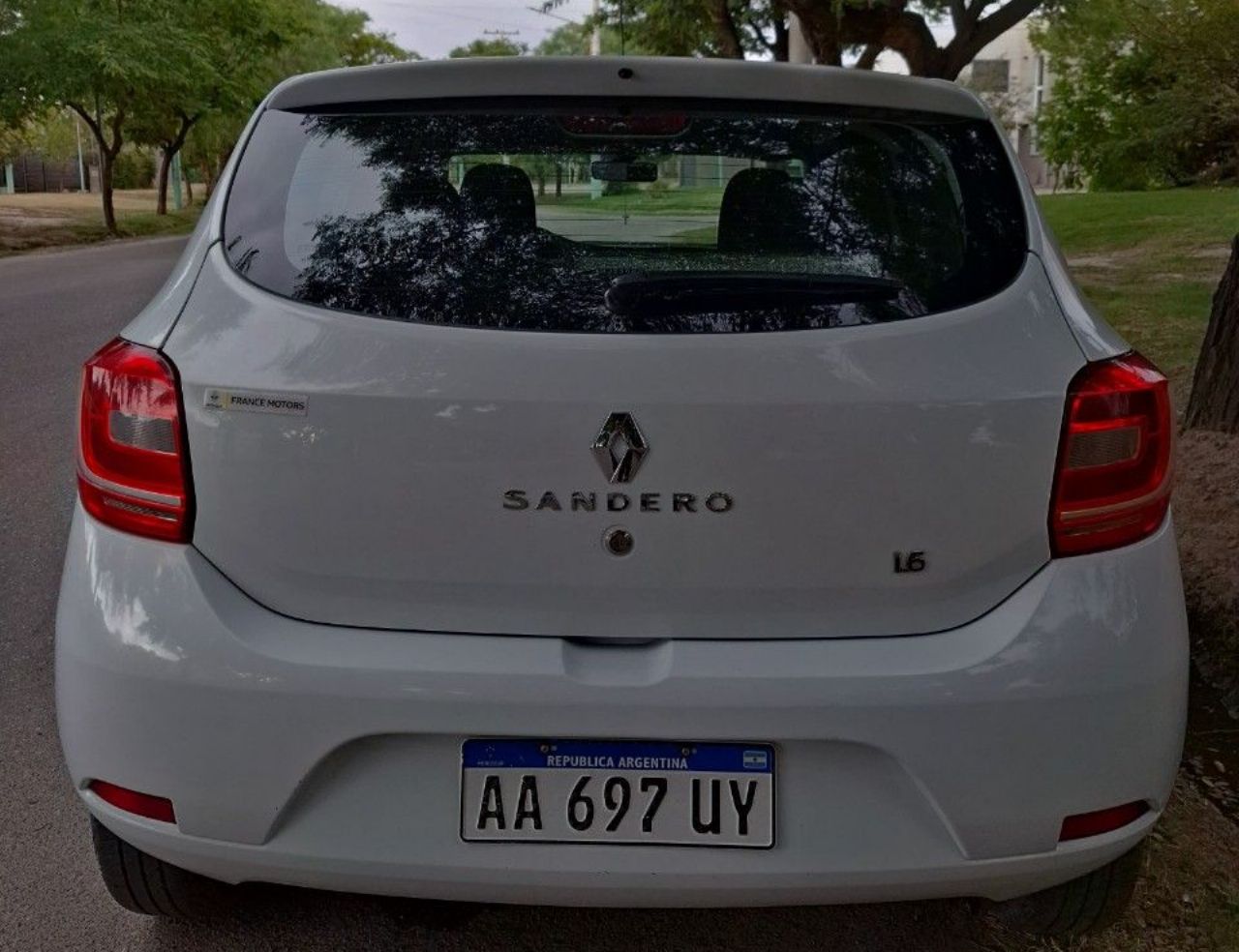 Renault Sandero Usado en San Juan, deRuedas