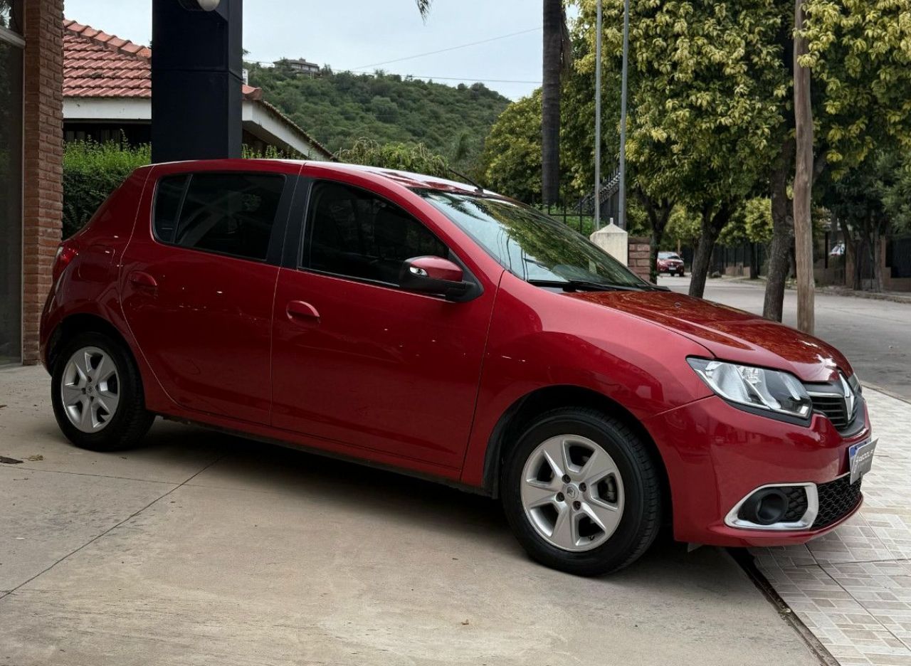 Renault Sandero Usado Financiado en Córdoba, deRuedas