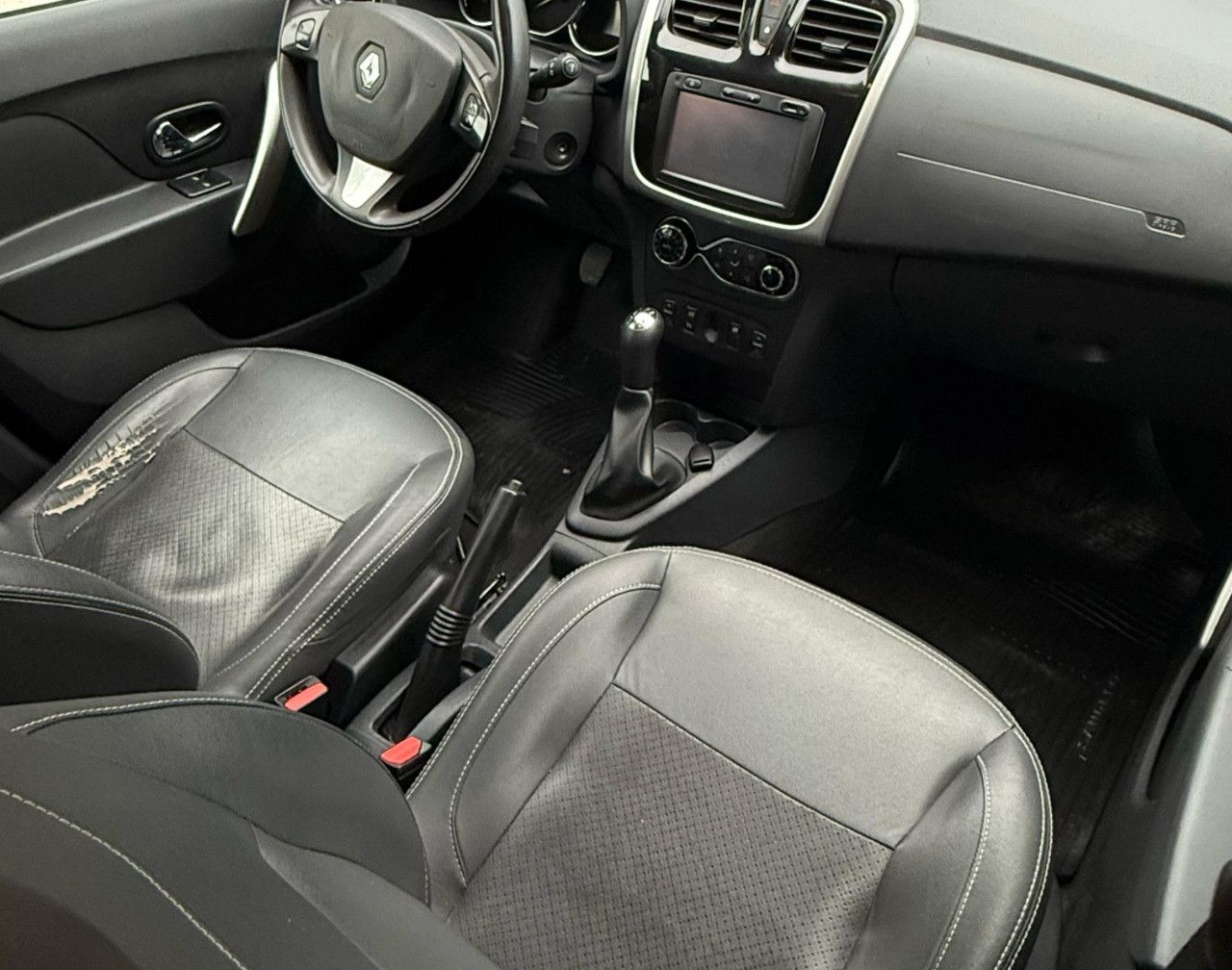 Renault Sandero Usado Financiado en Córdoba, deRuedas
