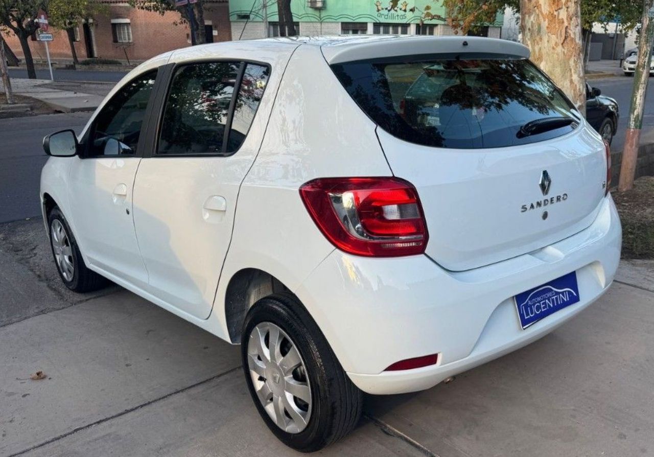 Renault Sandero Usado Financiado en Mendoza, deRuedas