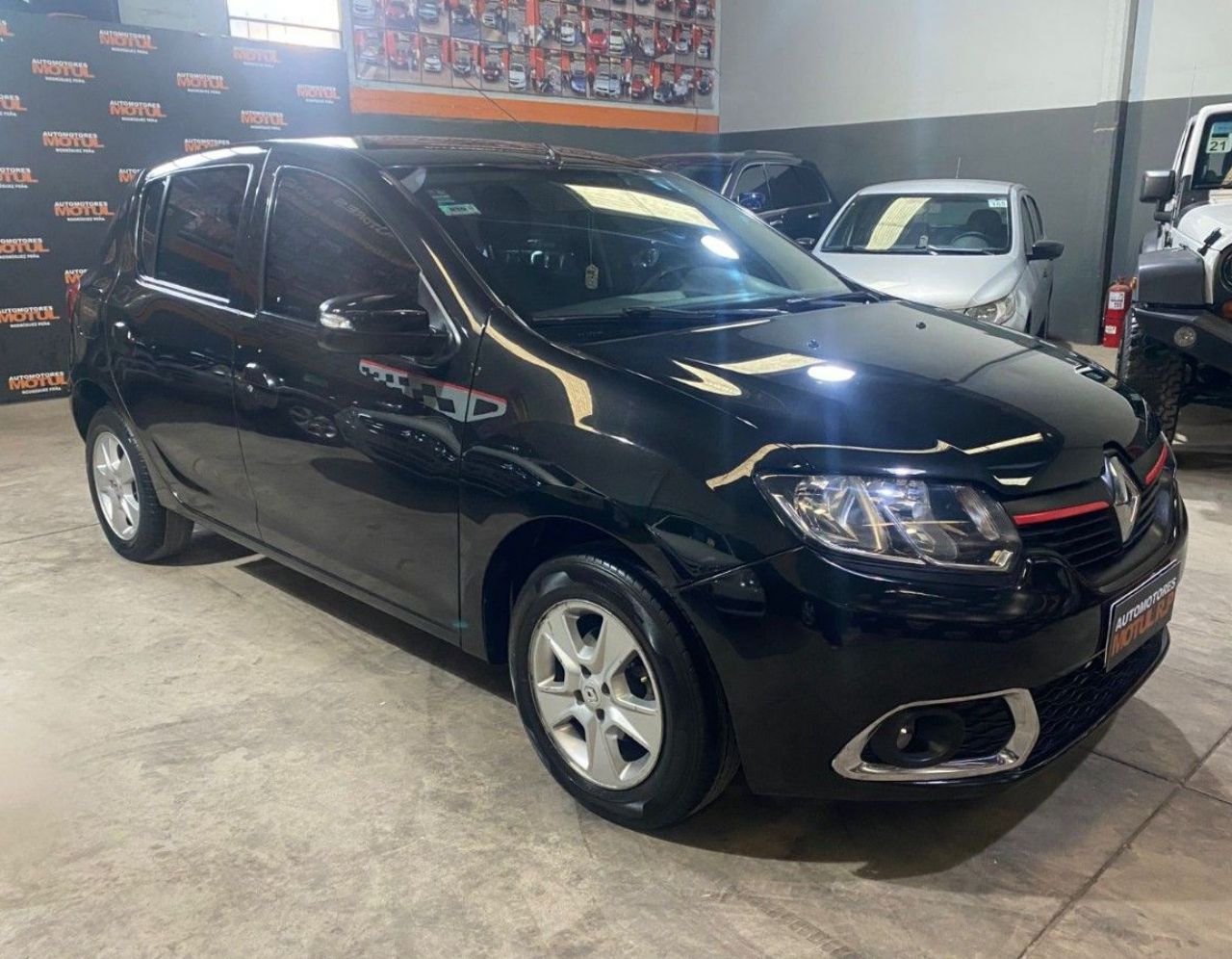 Renault Sandero Usado en Mendoza, deRuedas