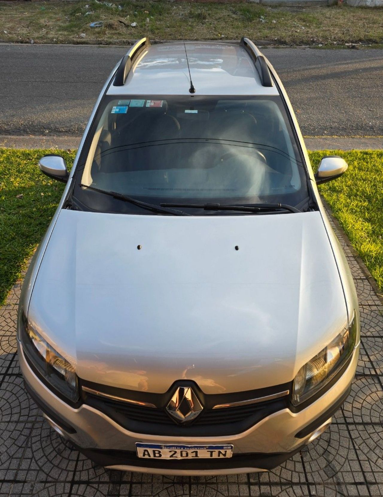 Renault Sandero Usado en Buenos Aires, deRuedas