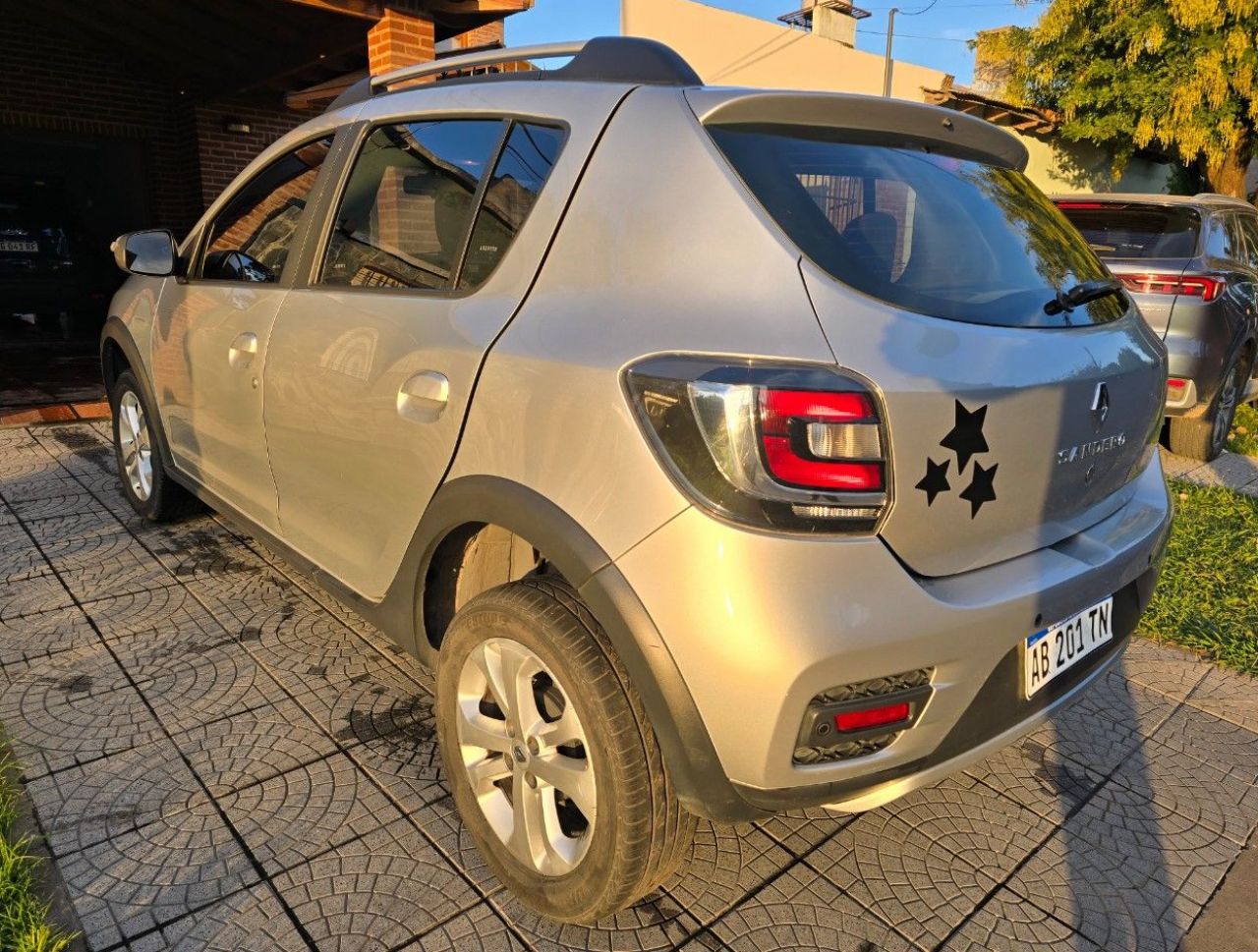 Renault Sandero Usado en Buenos Aires, deRuedas