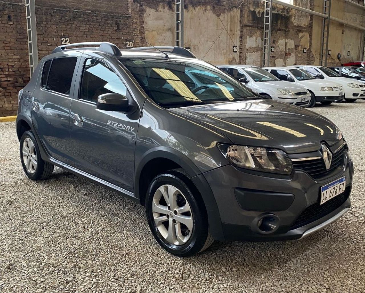 Renault Sandero Usado Financiado en Córdoba, deRuedas