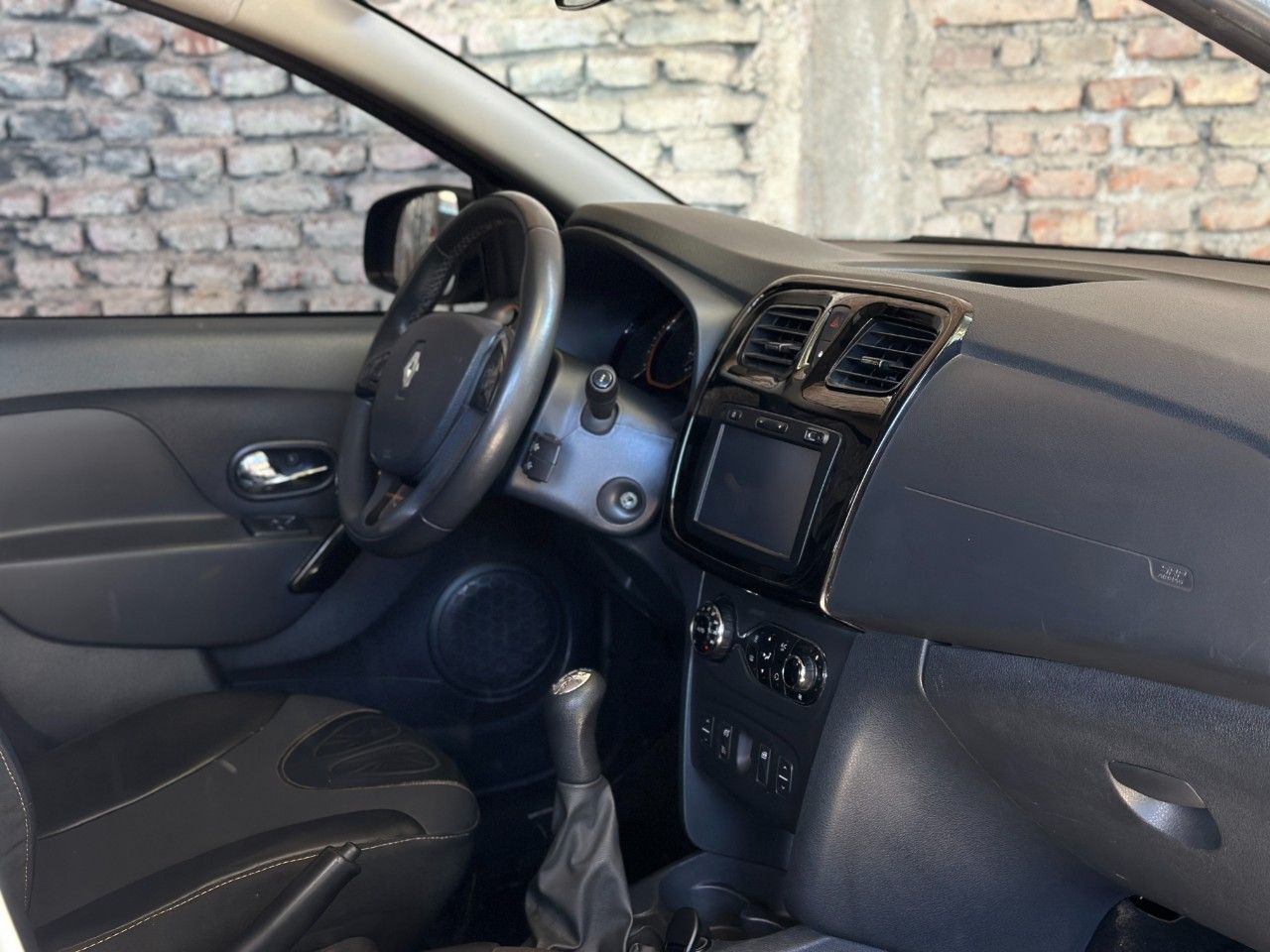 Renault Sandero Usado Financiado en Córdoba, deRuedas