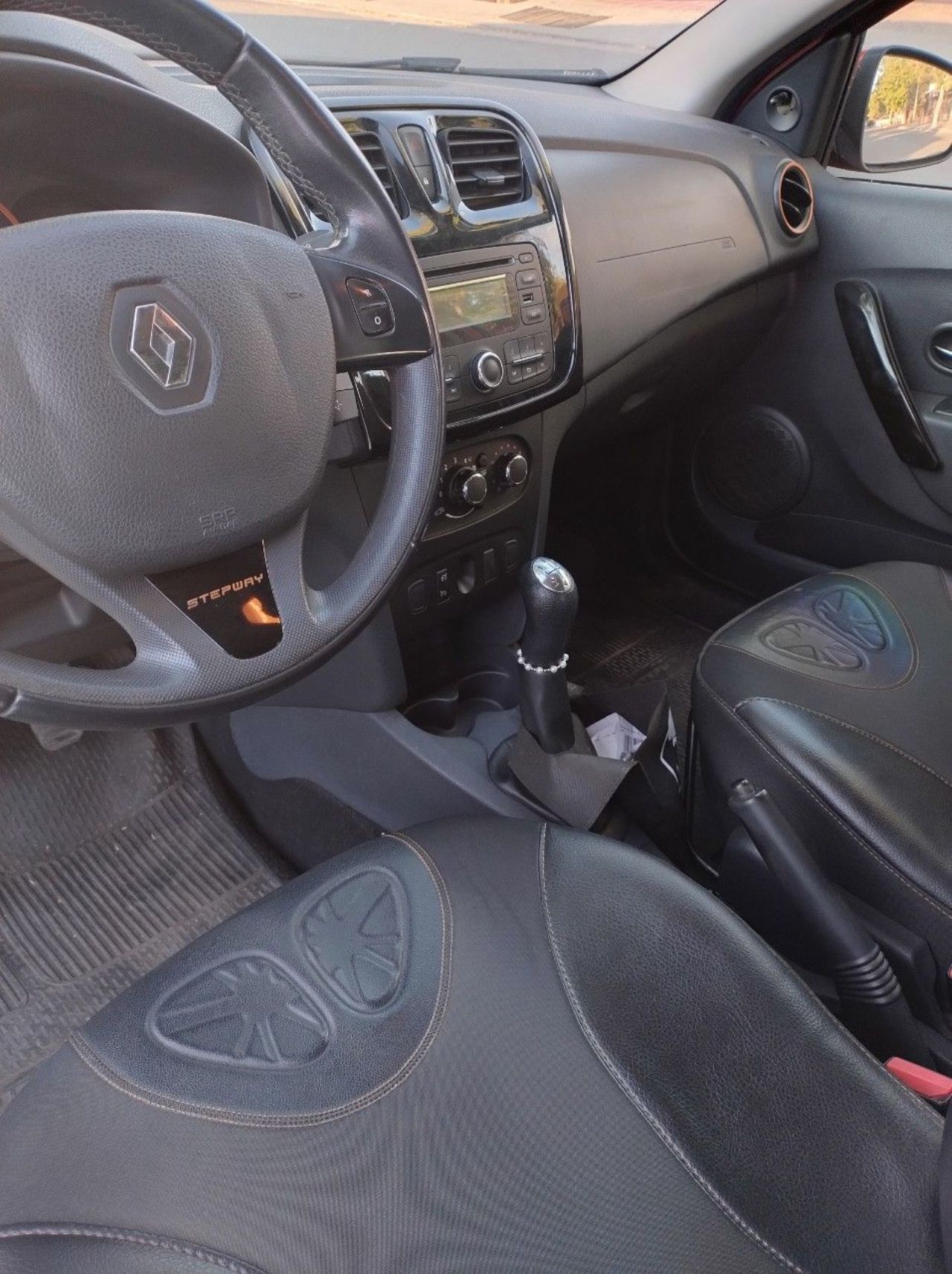 Renault Sandero Usado en Mendoza, deRuedas