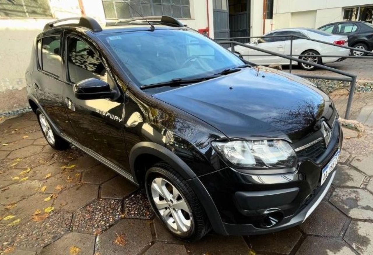Renault Sandero Usado en Mendoza, deRuedas