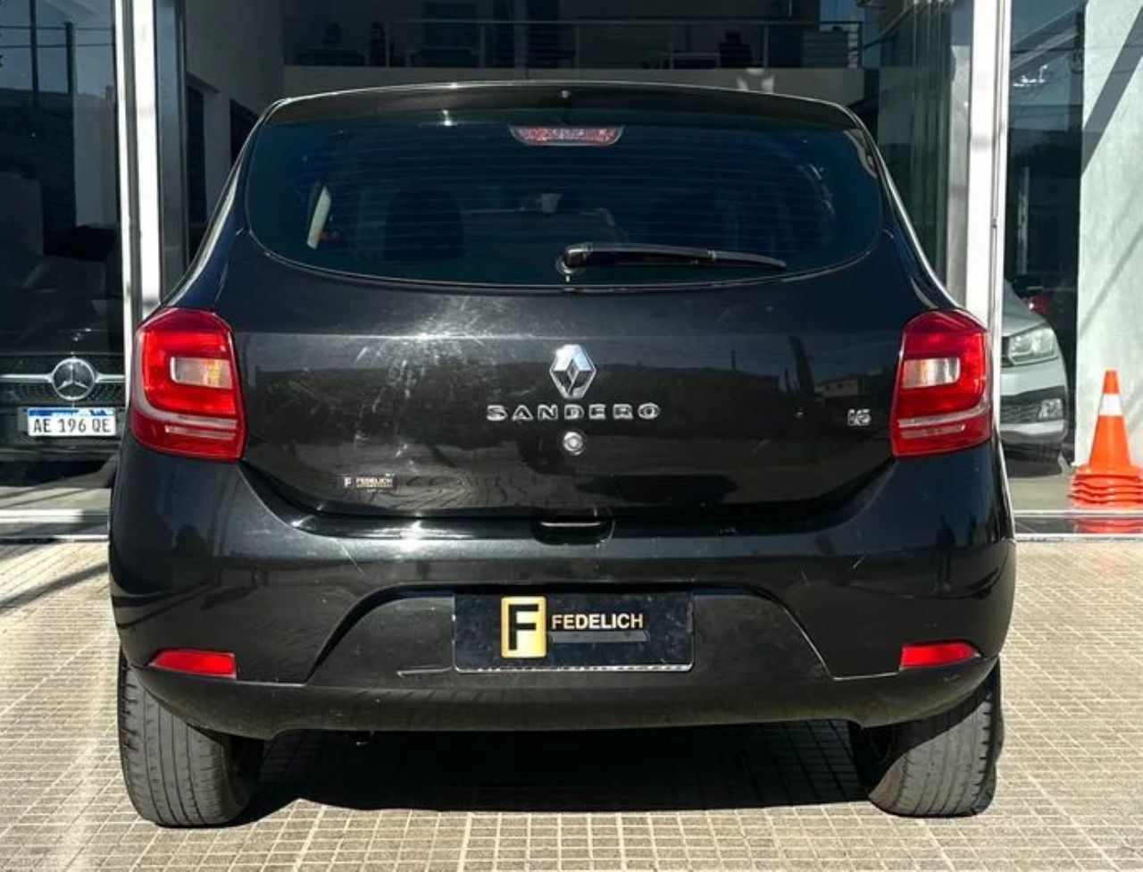 Renault Sandero Usado Financiado en Córdoba, deRuedas