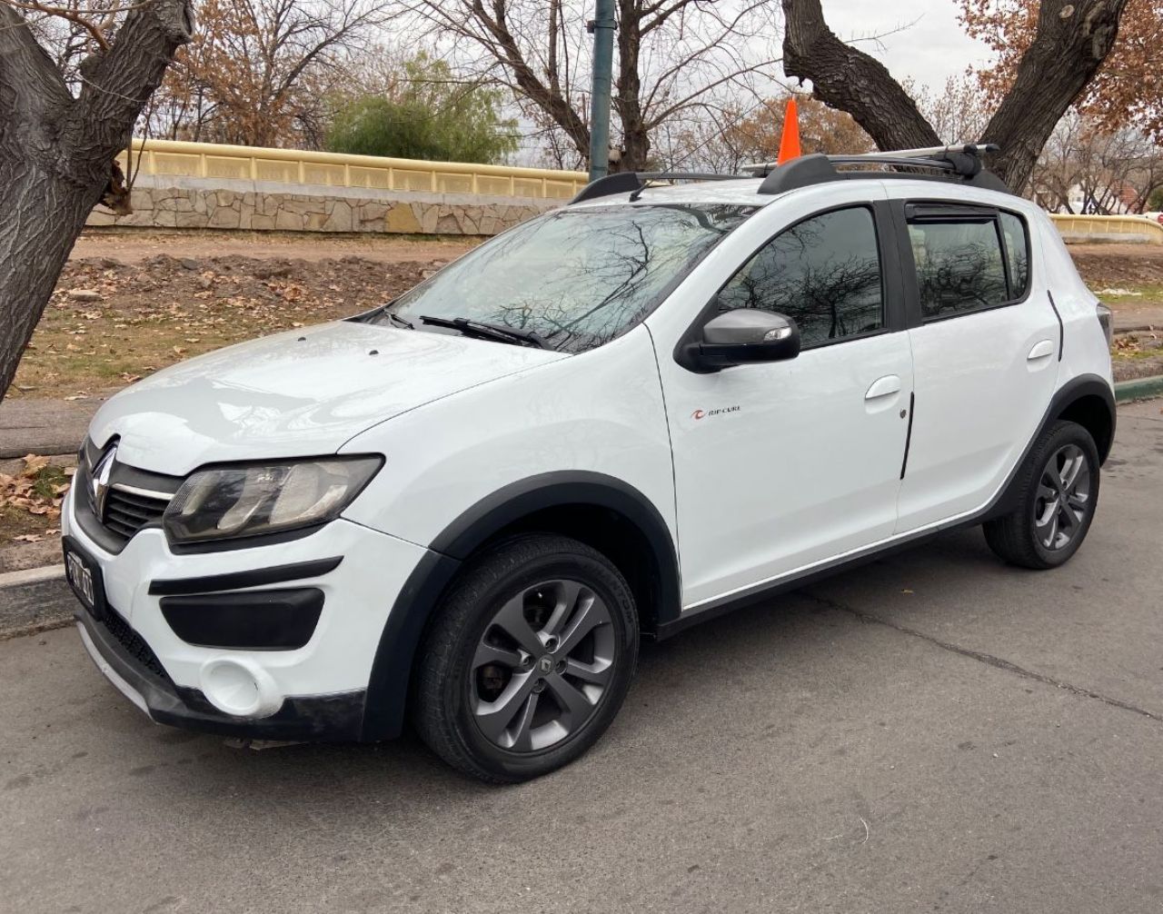 Renault Sandero Usado en Mendoza, deRuedas