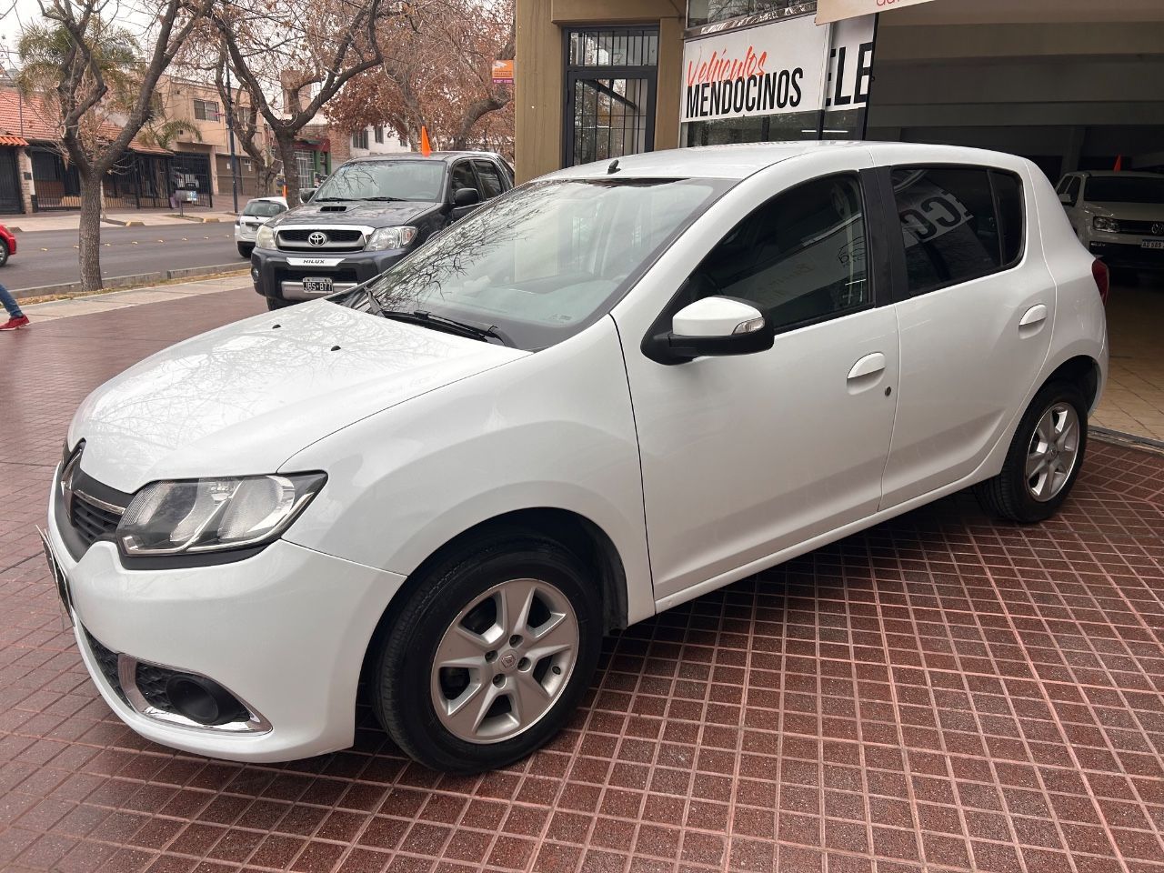 Renault Sandero Usado Financiado en Mendoza, deRuedas