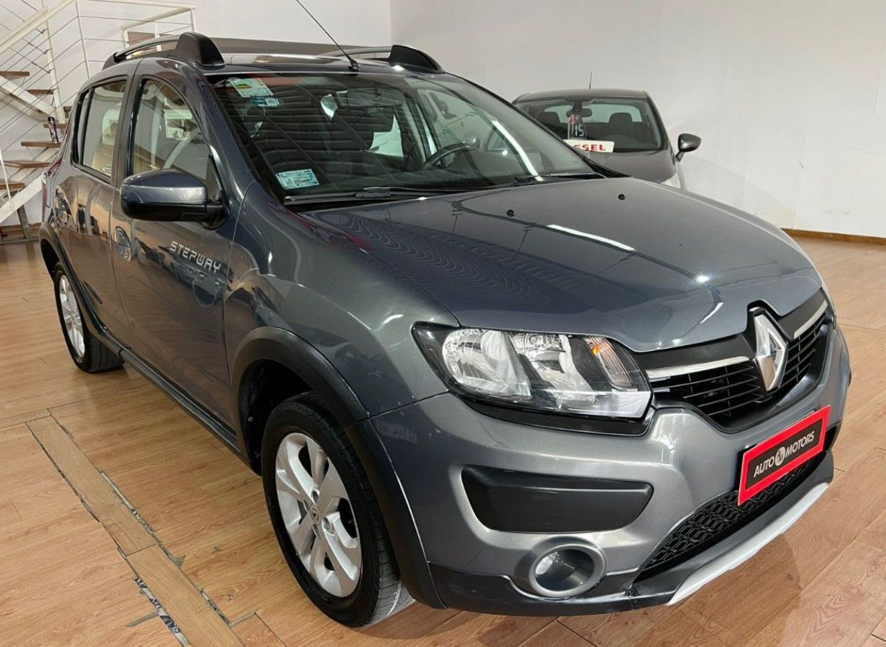 Renault Sandero Usado Financiado en Córdoba, deRuedas
