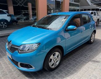 Renault Sandero Usado en Mendoza Financiado