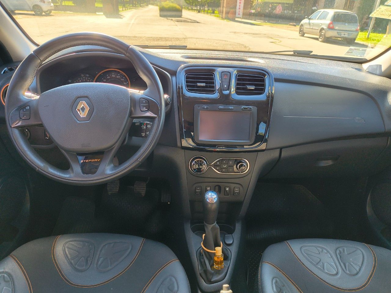 Renault Sandero Usado Financiado en Córdoba, deRuedas