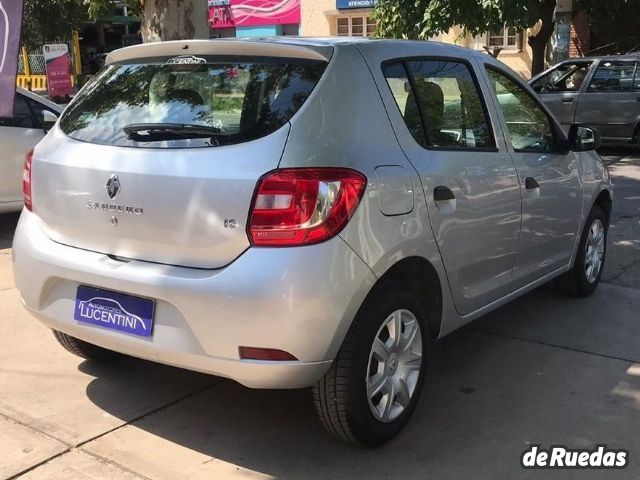 Renault Sandero Usado en Mendoza, deRuedas