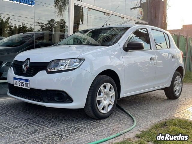 Renault Sandero Usado en San Juan, deRuedas