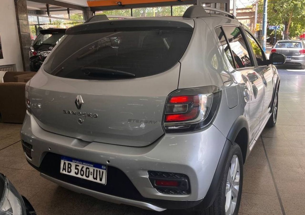 Renault Sandero Usado en Mendoza, deRuedas