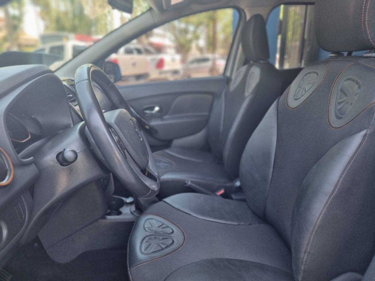 Renault Sandero Usado en Mendoza, deRuedas