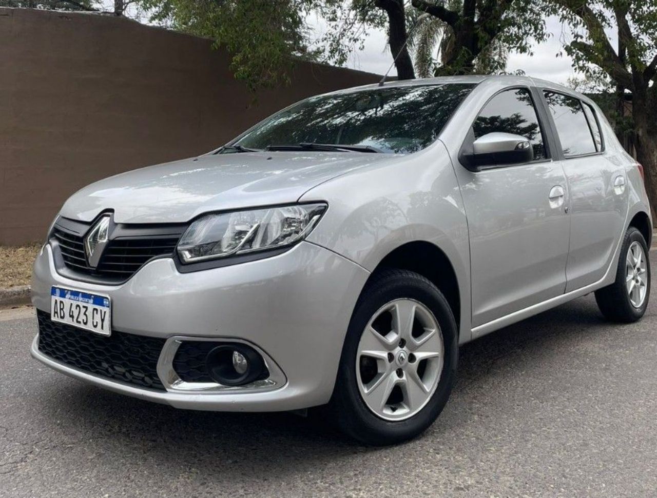 Renault Sandero Usado en Córdoba, deRuedas