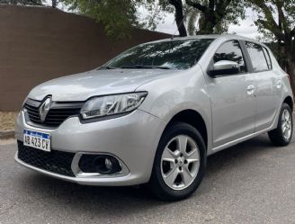 Renault Sandero Usado en Córdoba Financiado