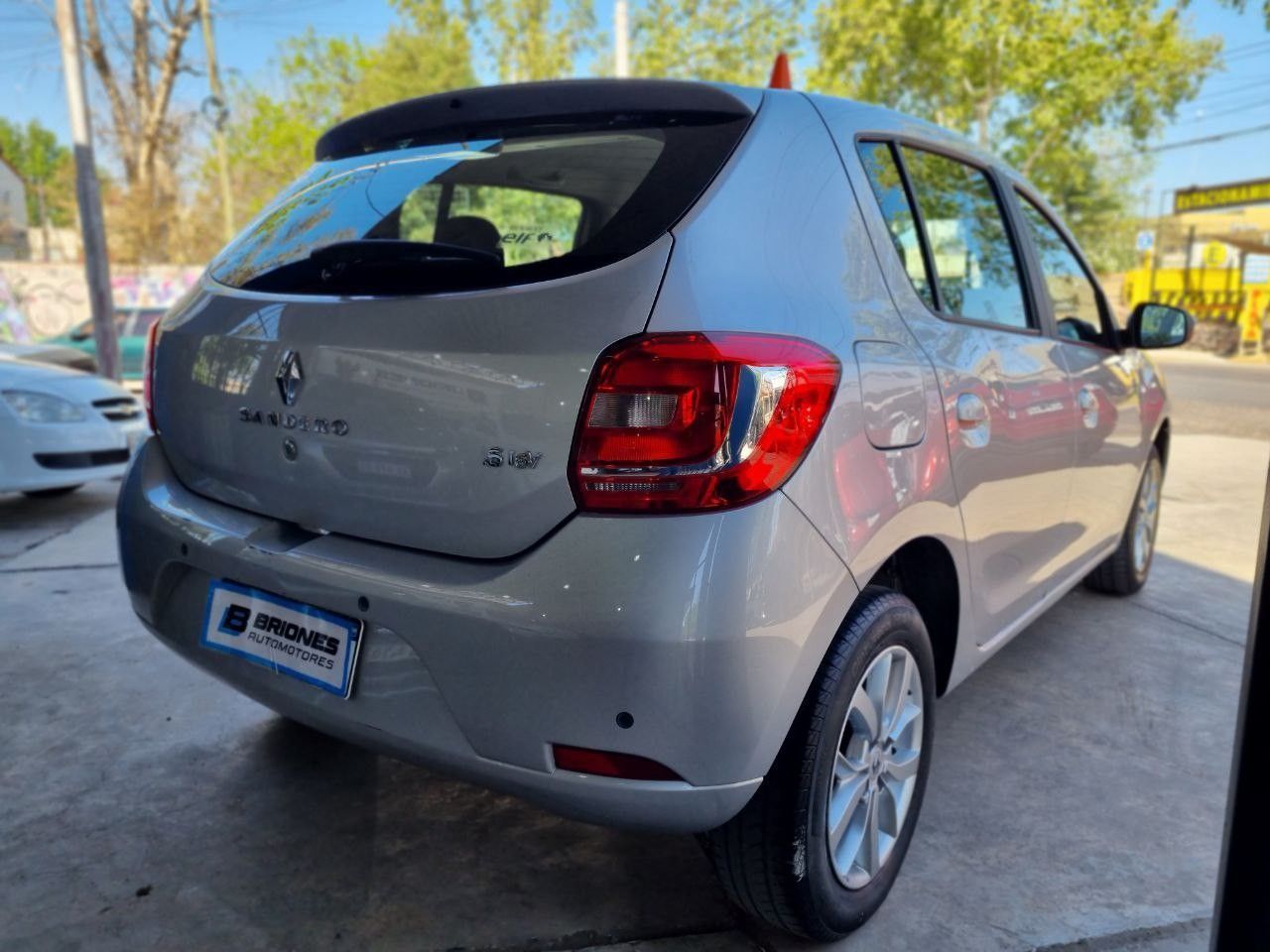 Renault Sandero Usado en Mendoza, deRuedas