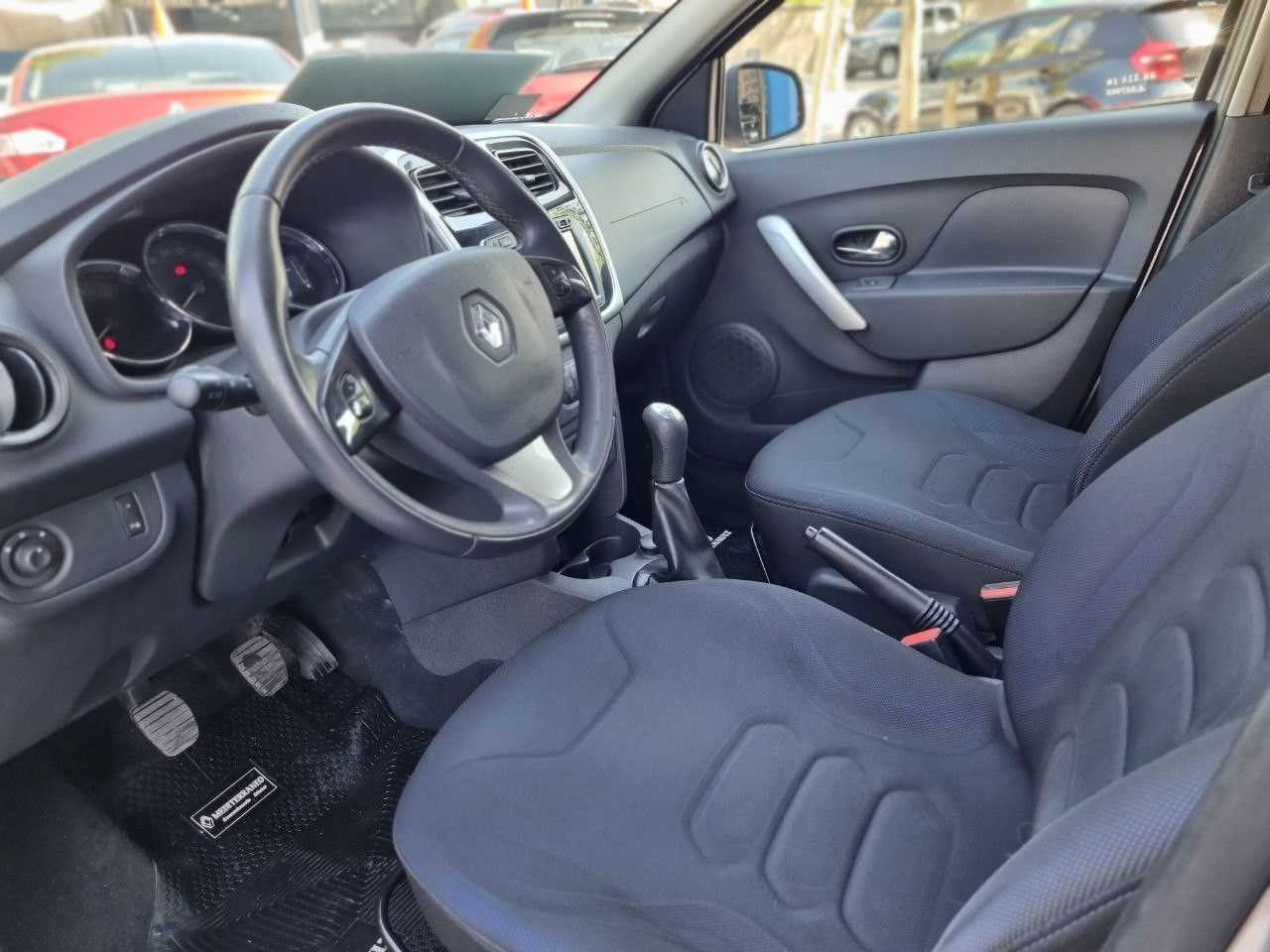 Renault Sandero Usado en Mendoza, deRuedas