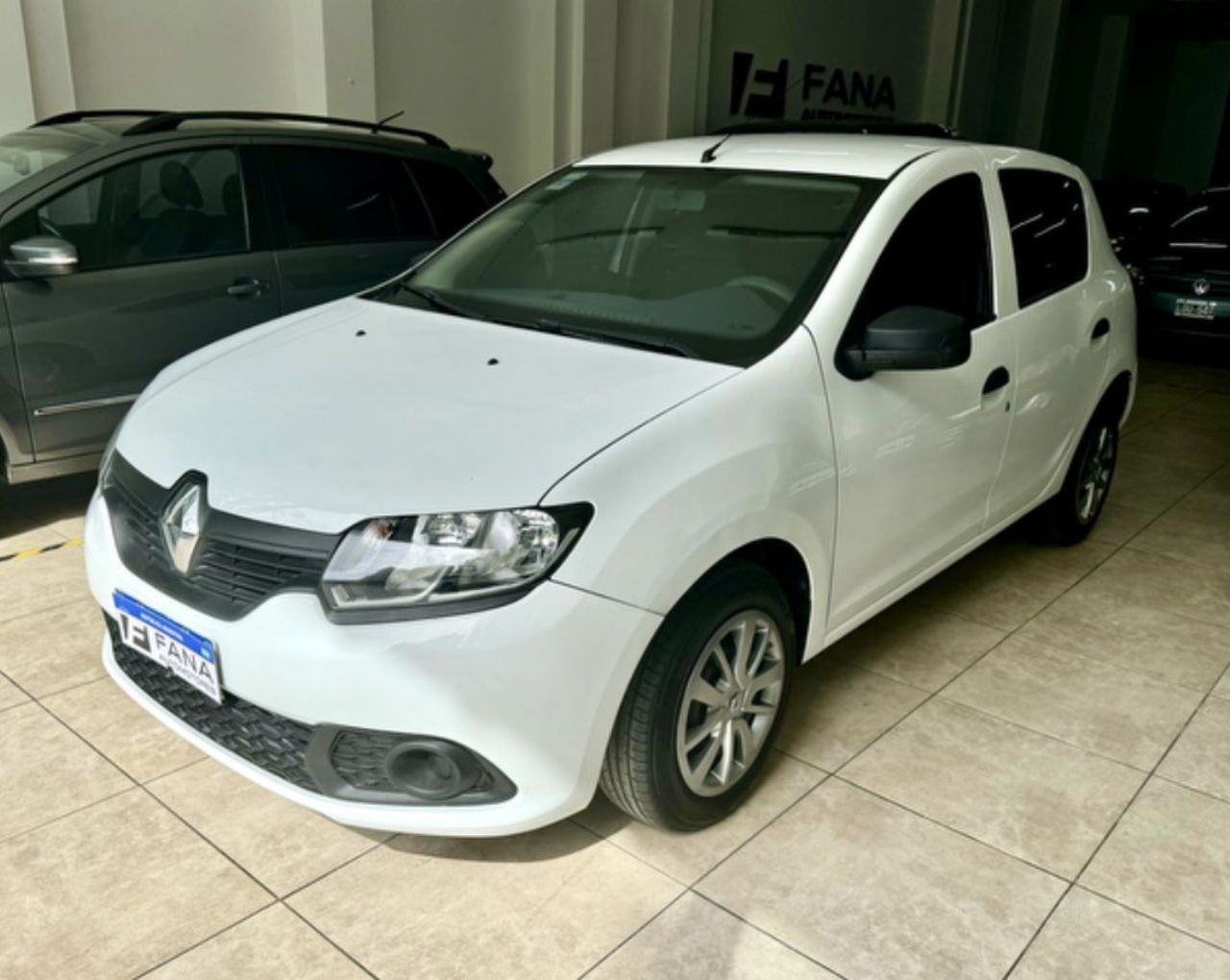 Renault Sandero Usado Financiado en Mendoza, deRuedas