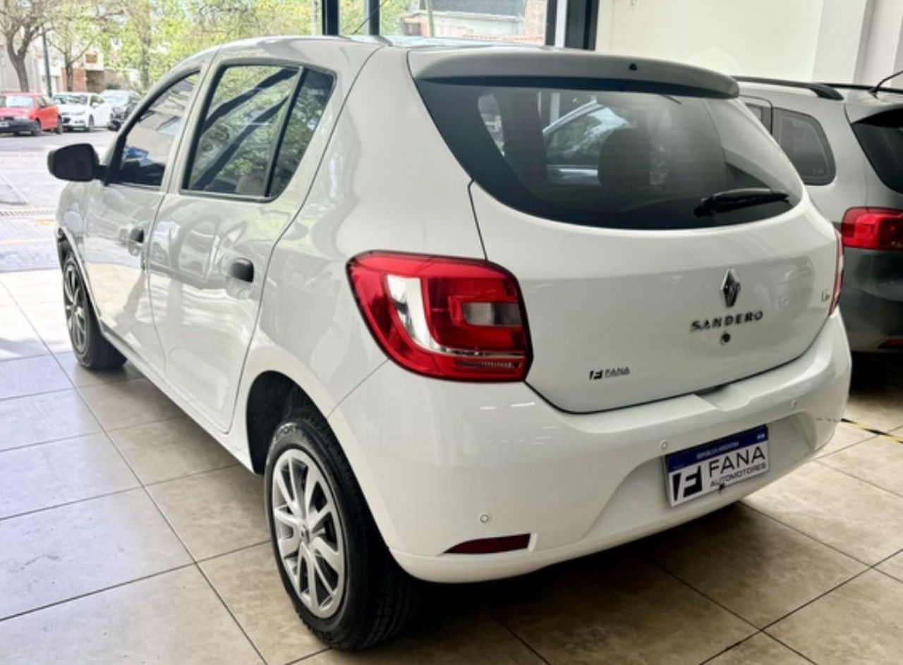 Renault Sandero Usado Financiado en Mendoza, deRuedas