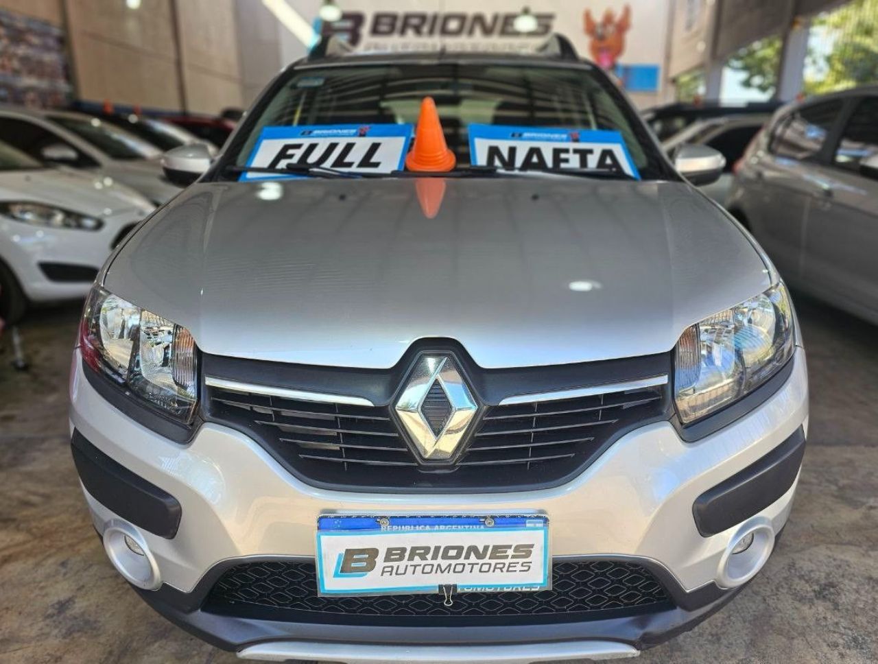 Renault Sandero Usado en Mendoza, deRuedas