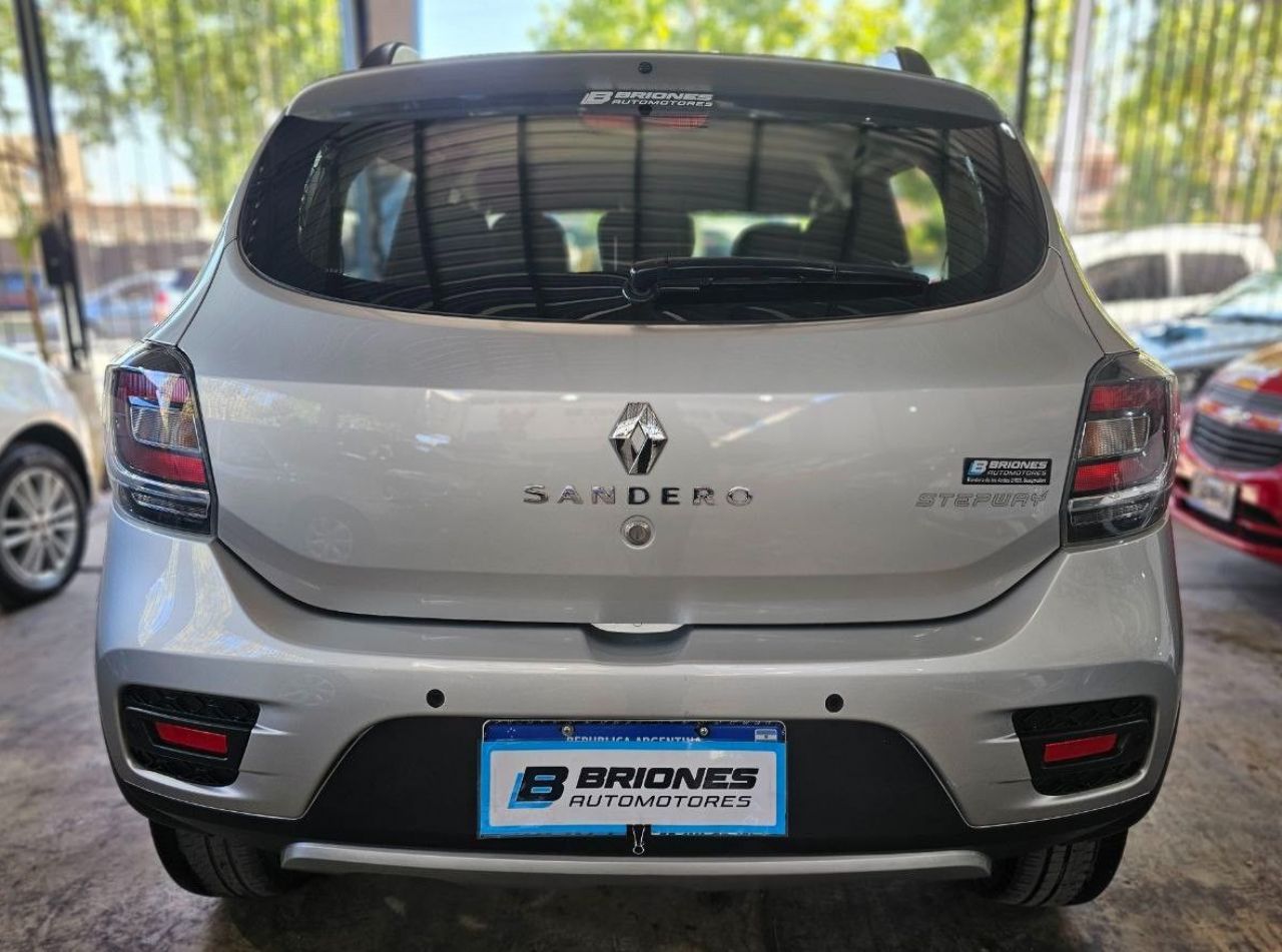 Renault Sandero Usado en Mendoza, deRuedas