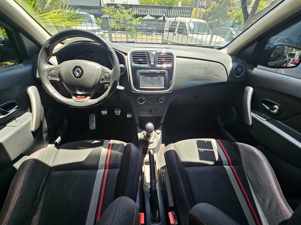 Renault Sandero Usado en Mendoza, deRuedas