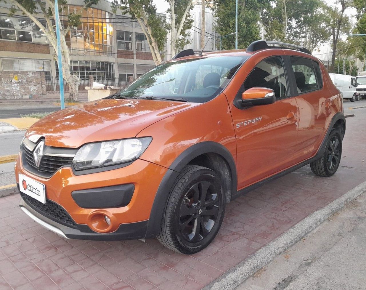 Renault Sandero Usado Financiado en Mendoza, deRuedas