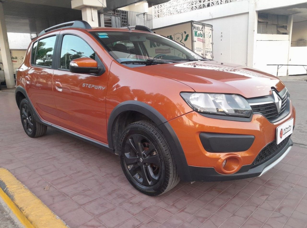 Renault Sandero Usado Financiado en Mendoza, deRuedas