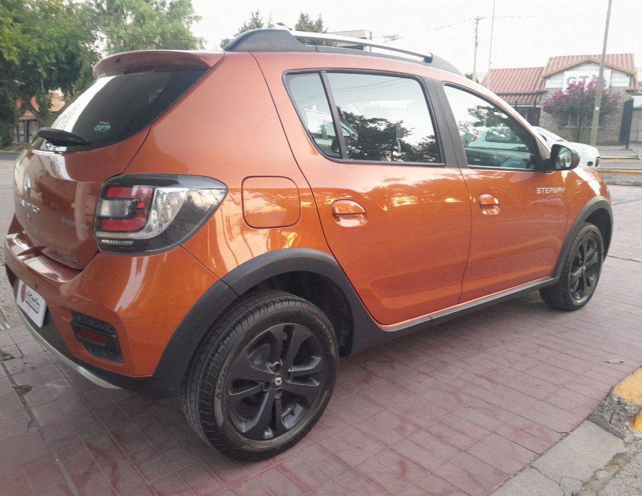 Renault Sandero Usado Financiado en Mendoza, deRuedas