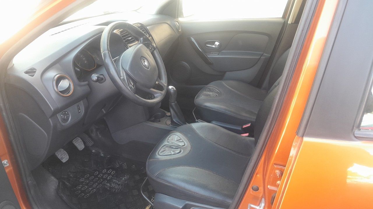 Renault Sandero Usado Financiado en Mendoza, deRuedas